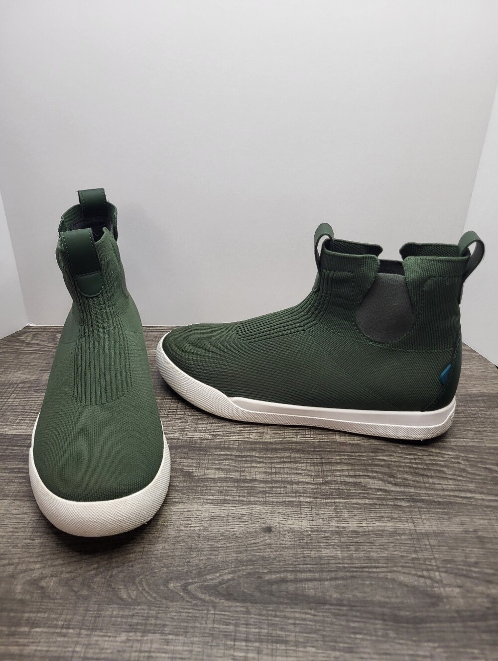 Vessi Weekend Chelsea Mens Size 10 Waterproof Shoes Boots Green White